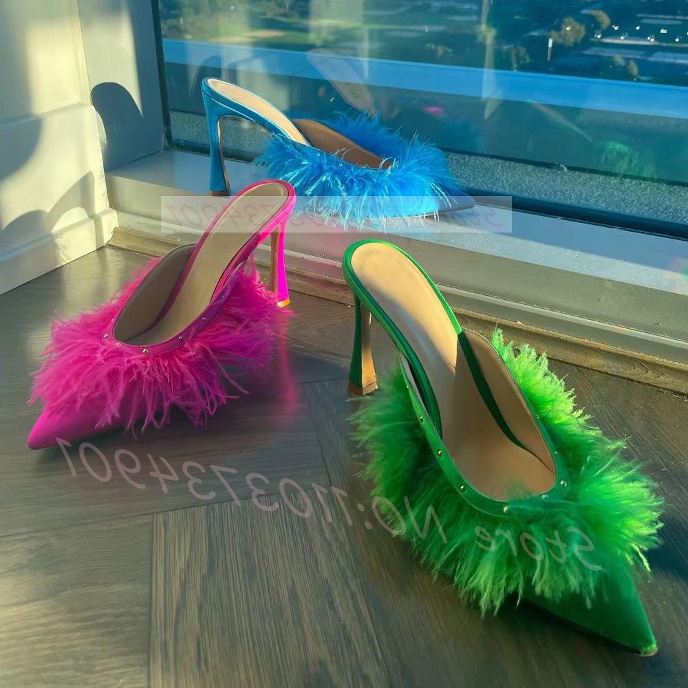 Mules à talons en plumes d'aut - Court Heel Pointed avis et prix